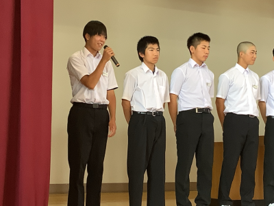 3年1組_総合_鈴木　仁子_2学期始業式写真_53